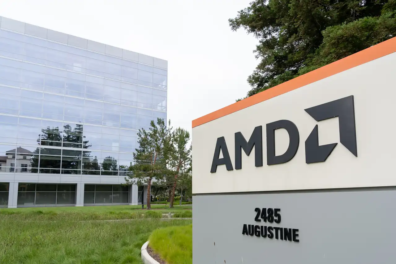 AMD despide al 4% de su plantilla y redirige recursos al desarrollo de chips de IA