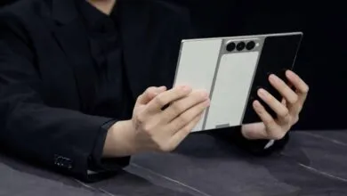 PHANTOM Ultimate G Fold, la apuesta futurista de TECNO con tres pantallas
