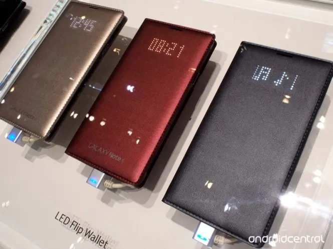 Presentación del Galaxy Note 4 LED Flip Wallet.