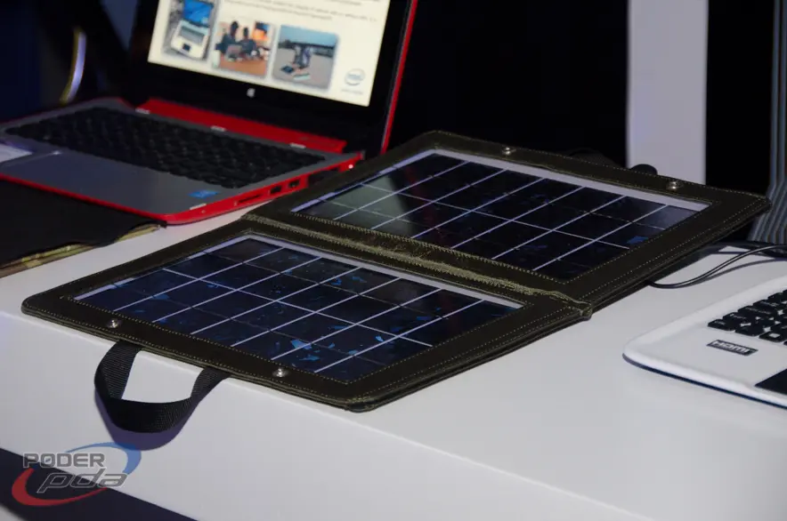 Intel Future Showcase-cargador solar