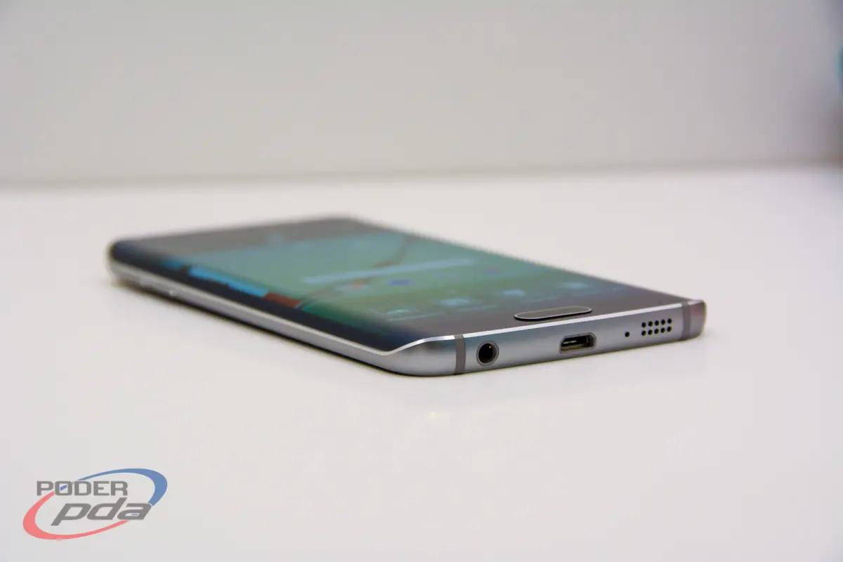 Samsung-Galaxy-S6-Edge-Hands-On-MWC2015(14)