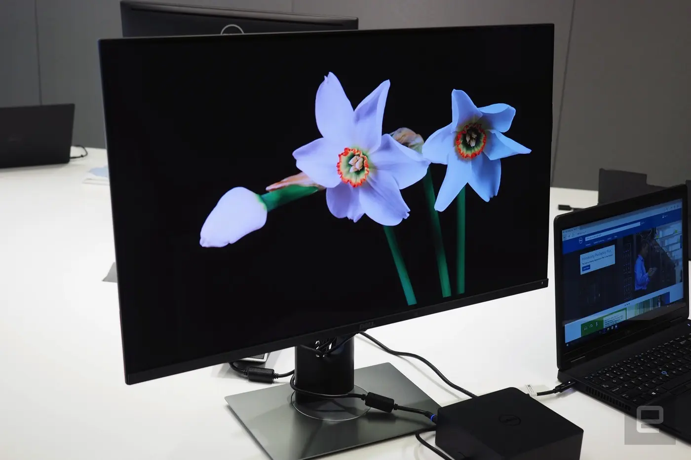 dell panel oled 4k ces 2016 2