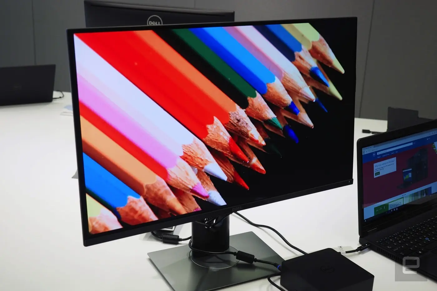 dell panel oled 4k ces 2016 3