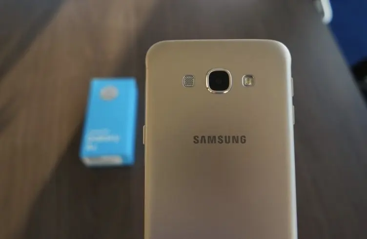 Samsung-Galaxy-C7-cover