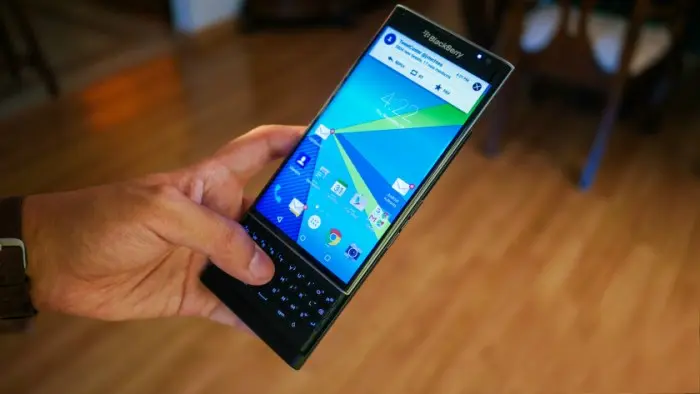 BlackBerry prepara nuevos equipos con Android