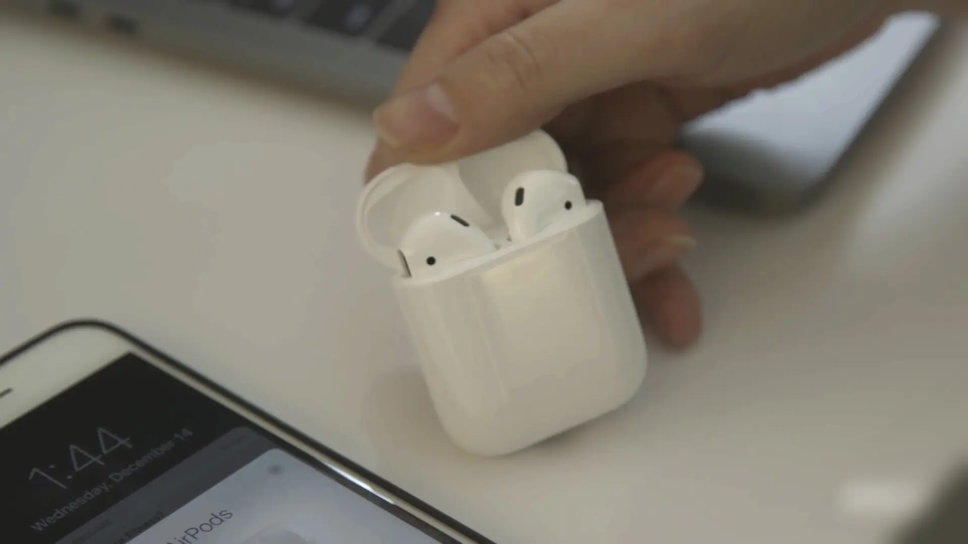 airpods-apple-unboxing-handson