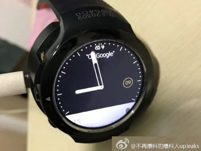 HTC-Halfbeak-smartwatch-frente