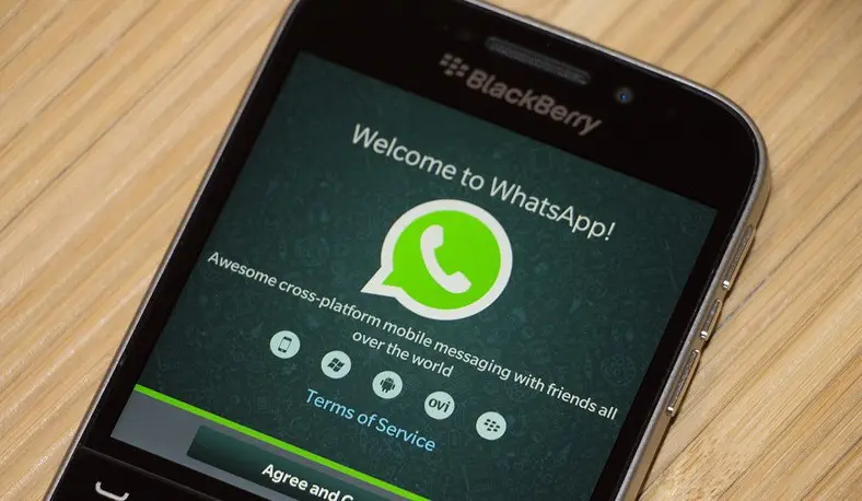 WhatsApp-extiende-soporte-BlackBerry-os-2017