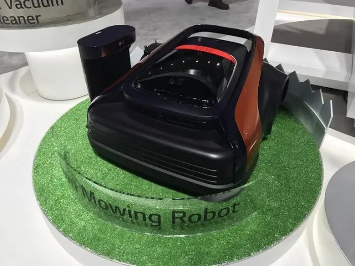 lg-lawn-mowing-robot