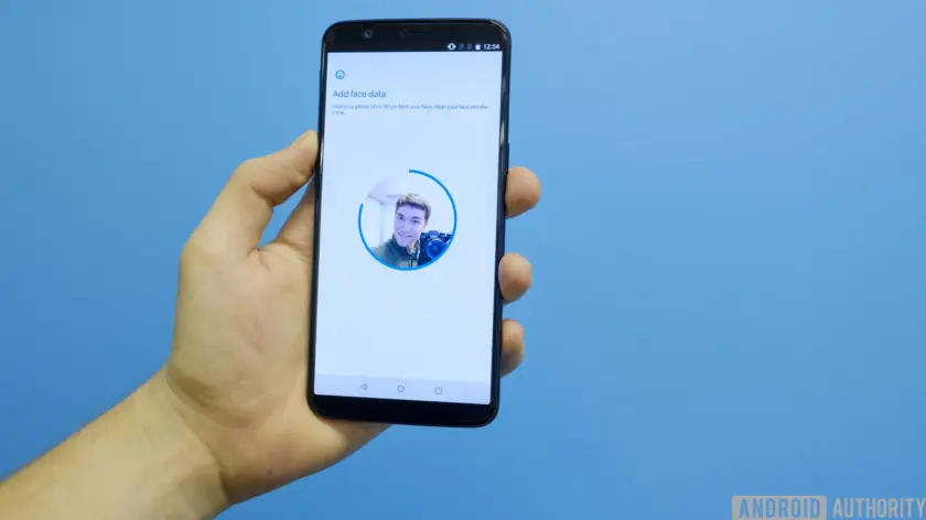 OnePlus-5T-face unlock