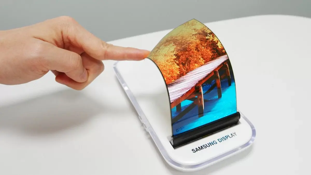 Samsung logra fabricar los primeros paneles OLED flexibles más delgados del mundo